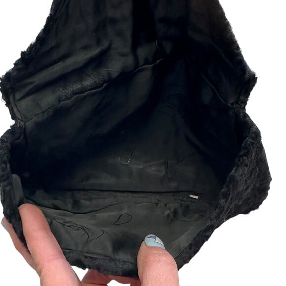 Unbranded Fuzzy Envelope Clutch - Picture 6 of 8